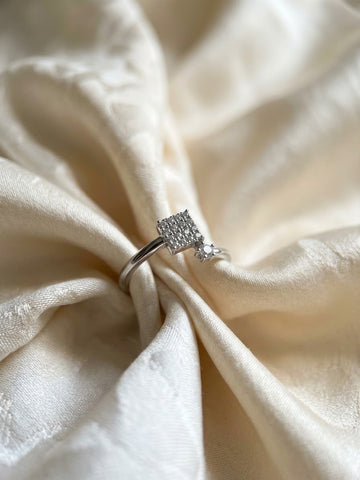 Elegant Glow Ring